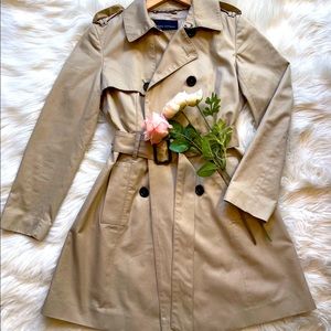 Woman Trench Coat Banana Republic Beige XS Petite. Excellent condition